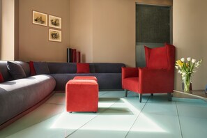 Sala de estar en el lobby