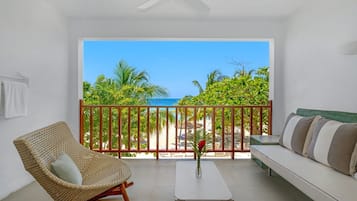 Beachfront Verandah Suite | Premium bedding, free minibar, in-room safe, desk