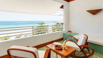 Great House Ocean Suite | Hochwertige Bettwaren, kostenlose Minibar, Zimmersafe, Schreibtisch