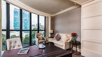 Hochwertige Bettwaren, Tempur-Pedic-Betten, Minibar, Zimmersafe