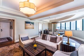 Premium bedding, Tempur-Pedic beds, minibar, in-room safe - Caravelle Saigon (Ho Chi Minh City)