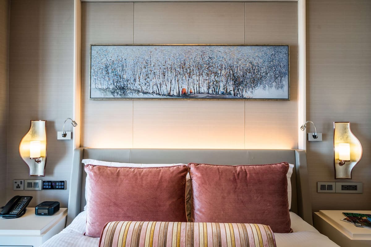 1 bedroom, premium bedding, Tempur-Pedic beds, minibar