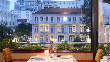 2 restaurants servant le petit déjeuner