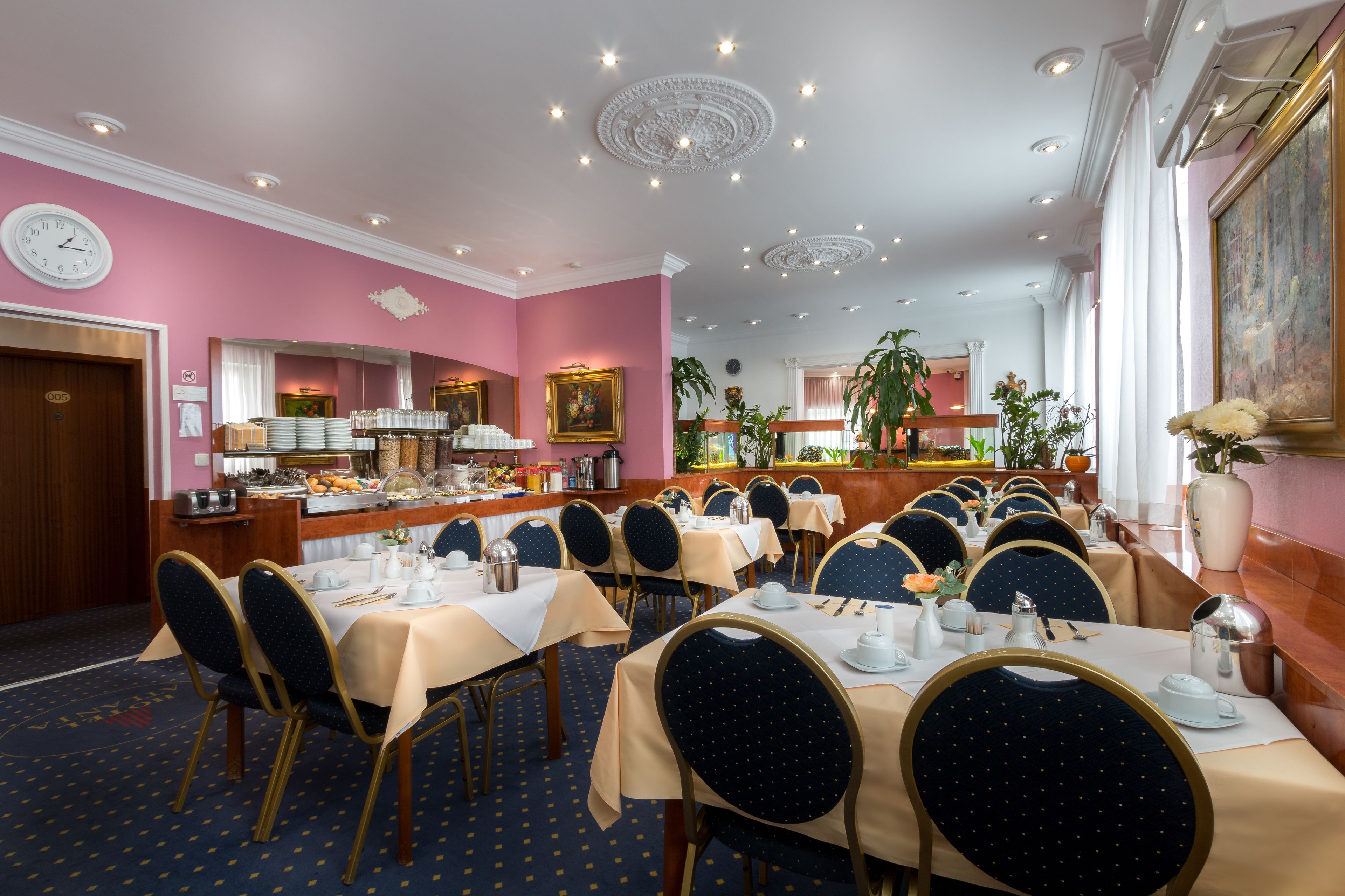 daily buffet breakfast (eur 11 per person)