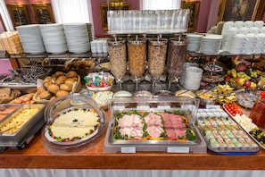 Daily buffet breakfast for a fee