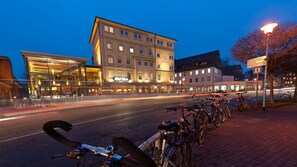 Façade de l’hébergement - soirée/nuit