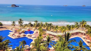 3 kolam renang terbuka, kerusi lepak pantai