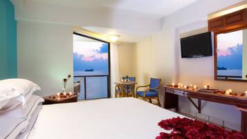 Habitación Premium, vista al mar (Superior Level) | Ropa de cama de alta calidad y artículos del minibar gratis