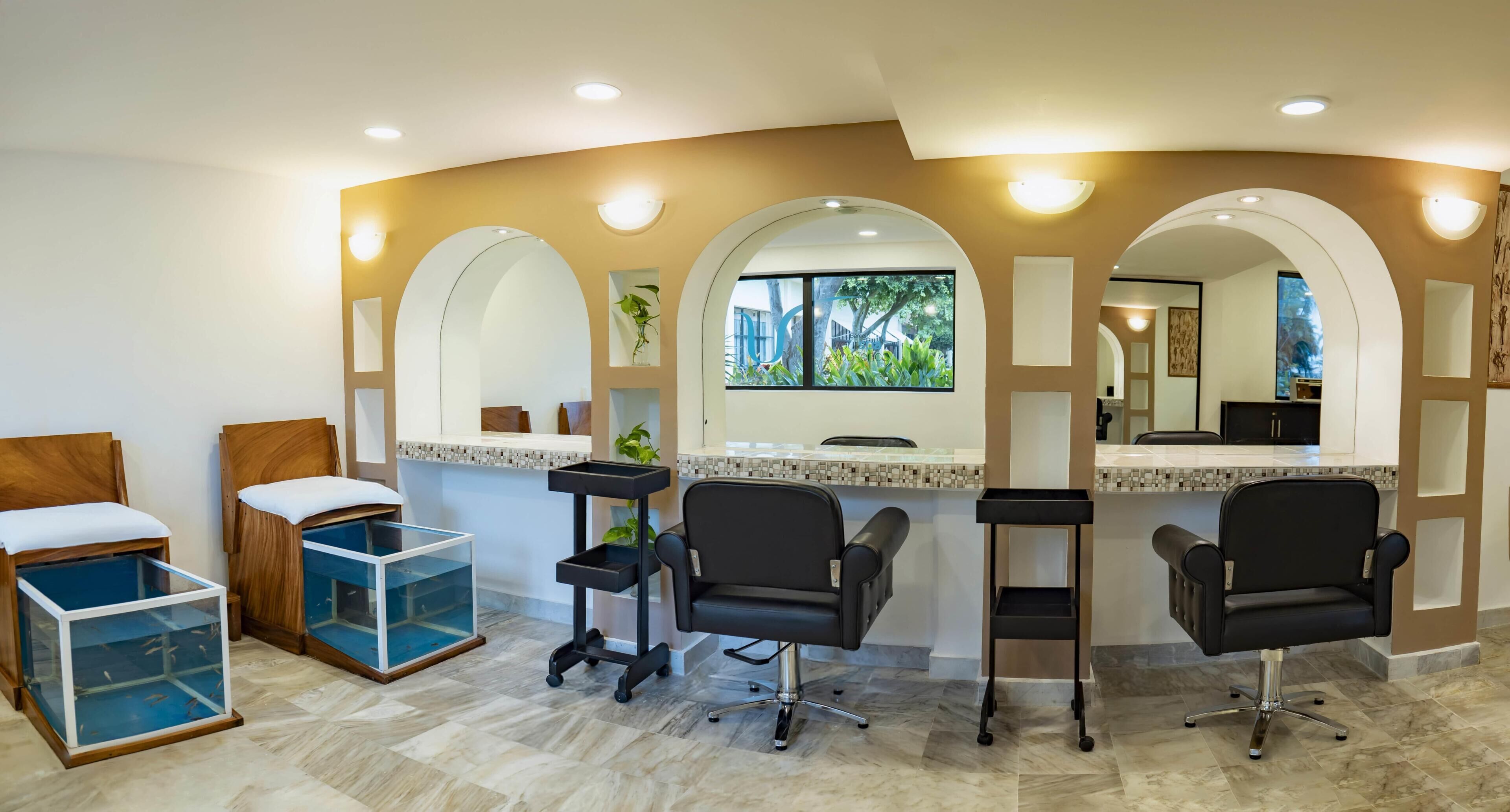 Sauna, steam room, body treatments, aromatherapy, hot stone massages