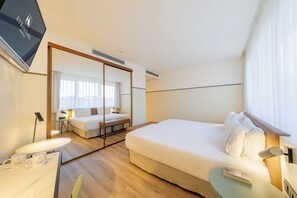 Minibar, in-room safe, desk, free WiFi