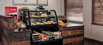 Four Points by Sheraton Boston Logan Airport Revere