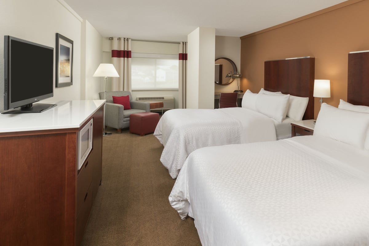 In-room safe, desk, blackout drapes, free cribs/infant beds