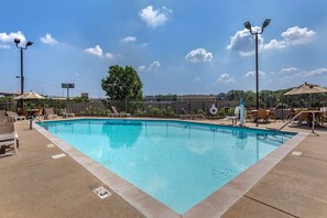 Piscina stagionale all'aperto