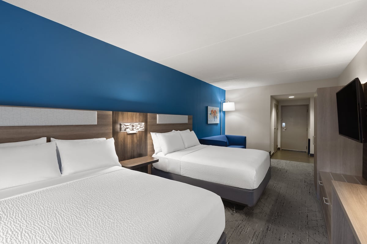 Standard Room, Multiple Beds | Individually decorated, individually furnished, desk, laptop workspace