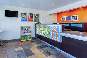 Reception - Motel 6 Pendleton, OR - West (Pendleton)