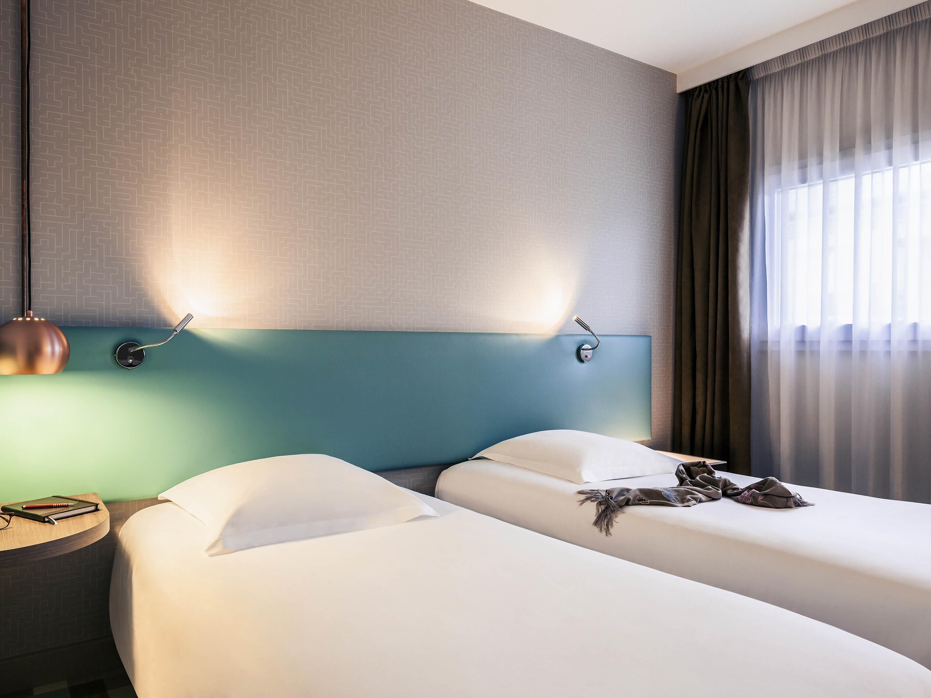 Classic Twin Room, 2 Single Beds | In-room safe, desk, soundproofing, free cots/infant beds