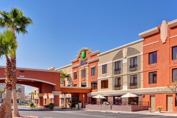 Holiday Inn Express Hotel & Suites Henderson by IHG