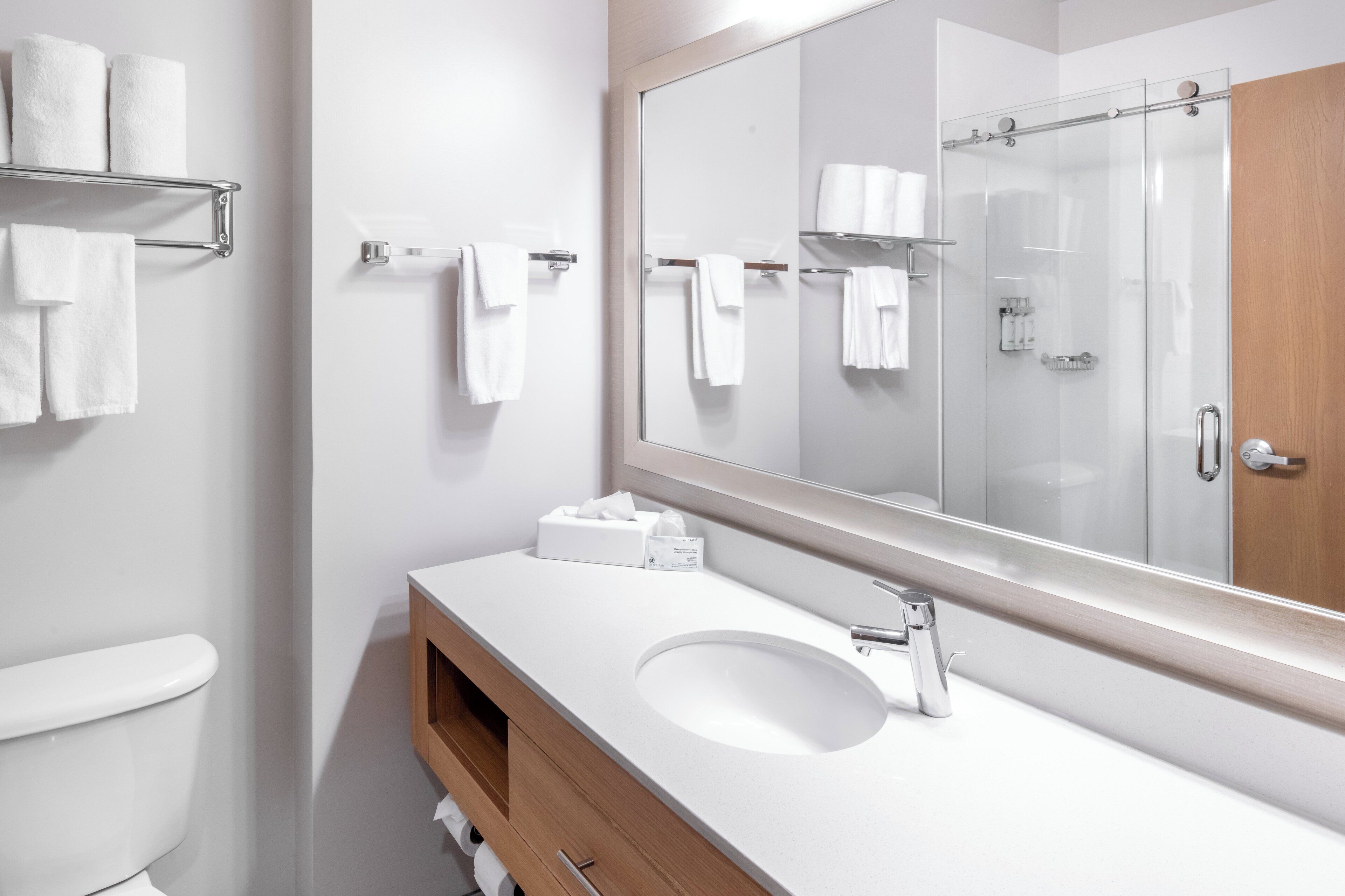 combined shower/bathtub, hair dryer, towels, soap