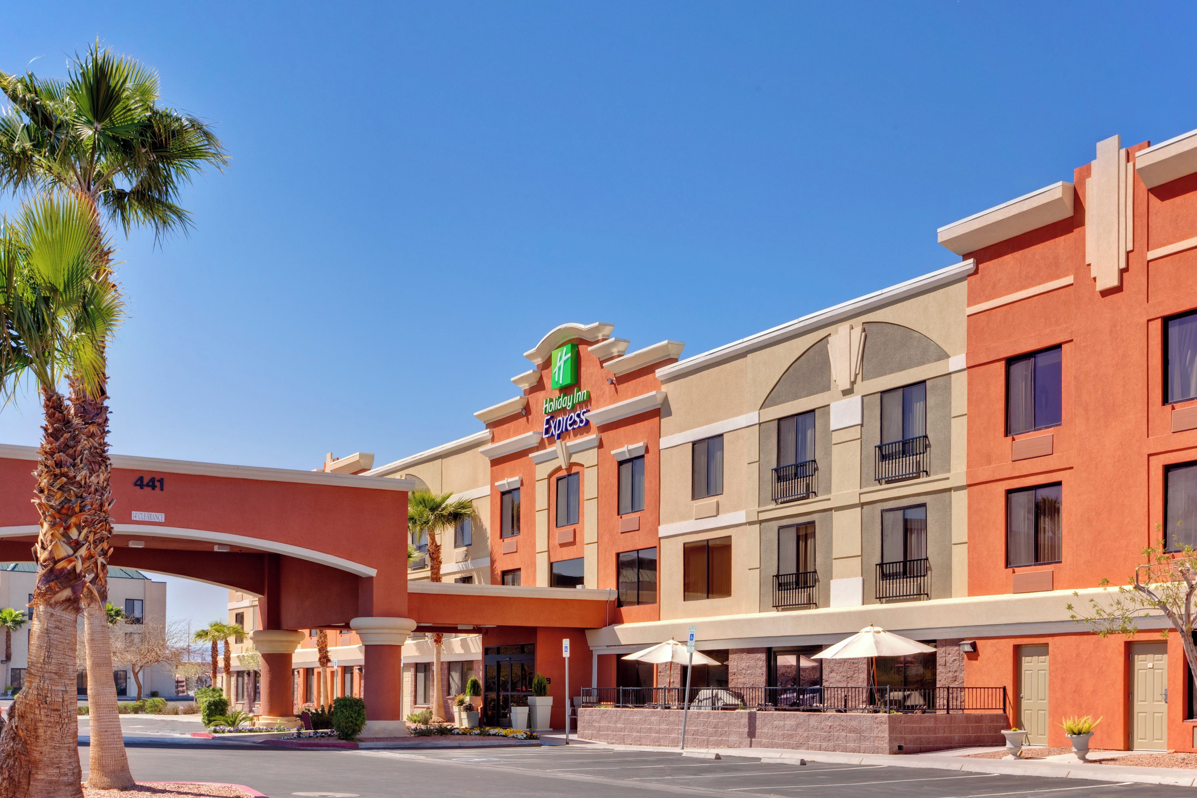 A multi-story hotel with a prominent Holiday Inn Express sign.