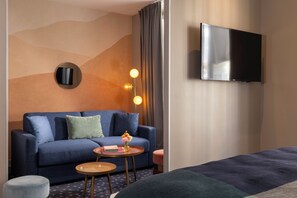 Junior Suite | Living area | LCD TV