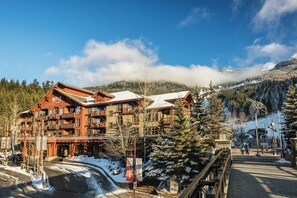 Exterior - Legends Whistler, by Lodging Ovations (Whistler)