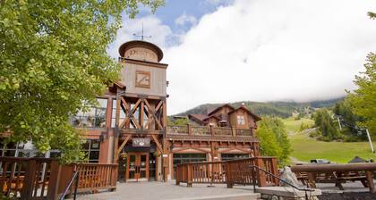 Legends Whistler, by Lodging Ovations