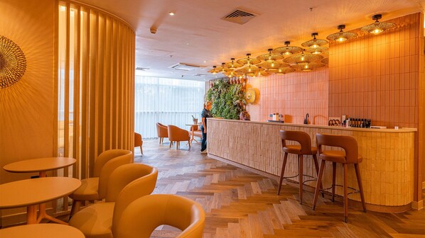 Body treatments, hydrotherapy, aromatherapy, hot stone massages