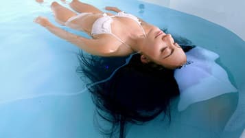 علاجات للجسم، العلاج بالماء، العلاج بالروائح العطرية