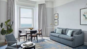 Suite, 1 habitación, para no fumadores, vista al mar | 1 habitación y ropa de cama de alta calidad