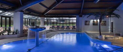 Piscine couverte