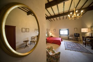 1 bedroom, premium bedding, minibar, in-room safe
