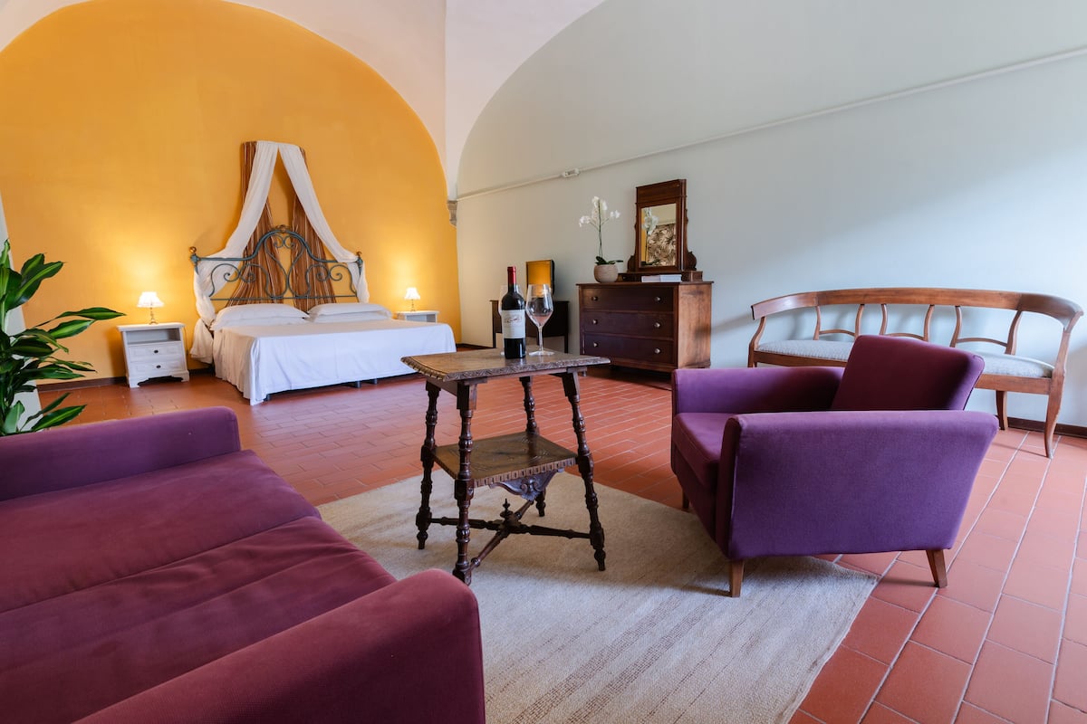 Classic Double Room Single Use | 1 bilik tidur, peralatan tempat tidur premium, bar mini