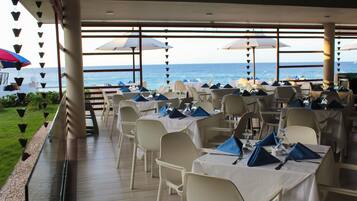 Desayuno buffet incluido todos los días