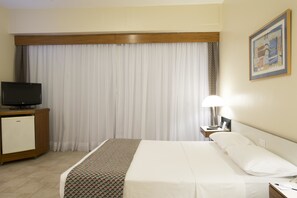Kamar Superior | Brankas, tirai kedap cahaya, kedap suara, dan Wi-Fi gratis
