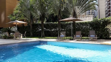 Outdoor pool, pool loungers
