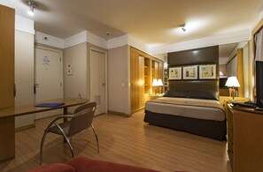 1 bedroom, minibar, in-room safe, desk