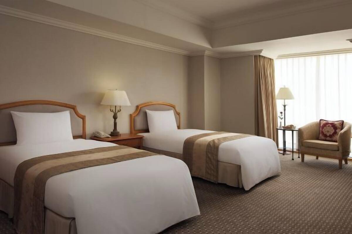 Down duvets, minibar, desk, free WiFi