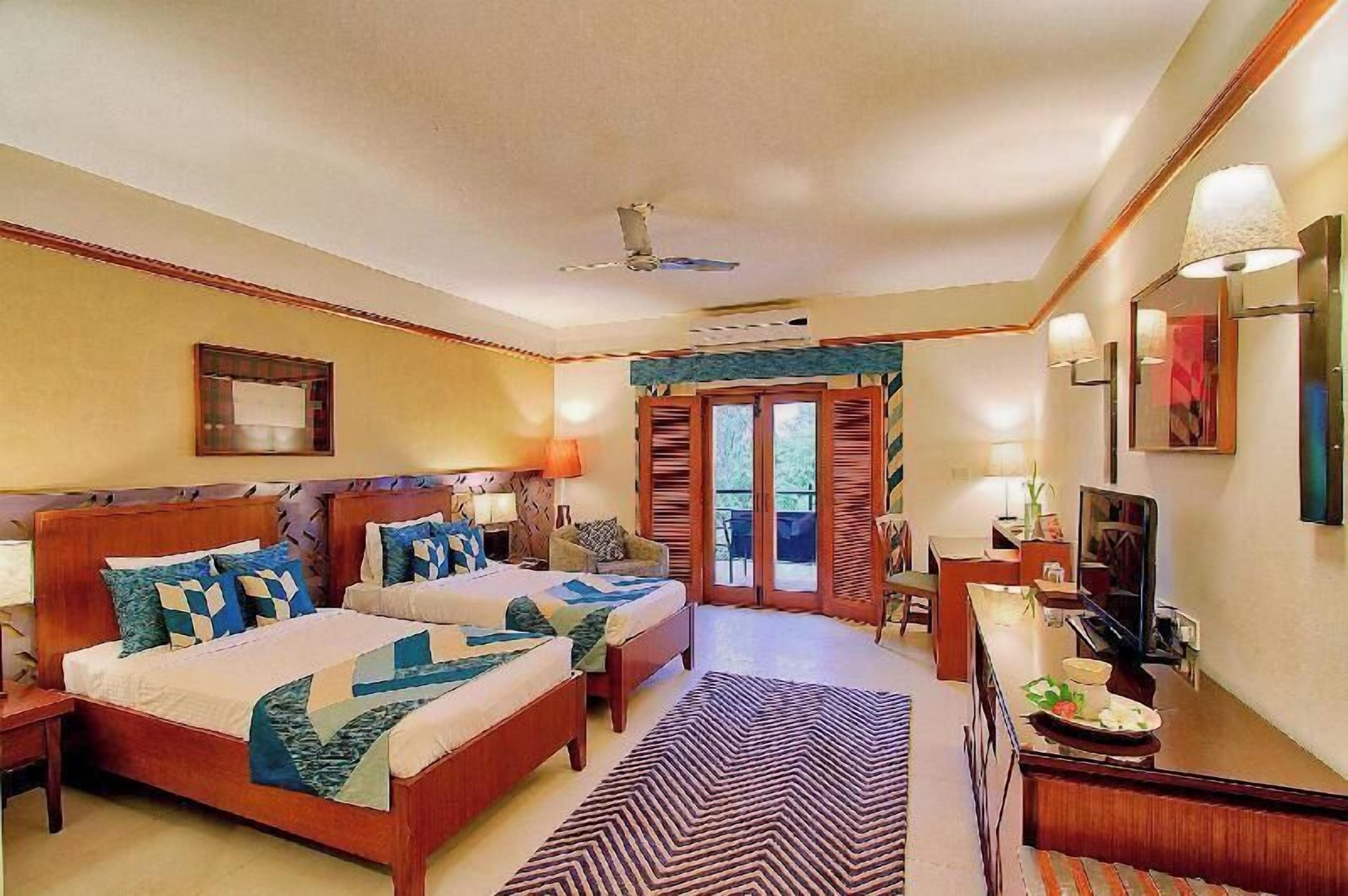Ropa de cama de alta calidad y minibar 