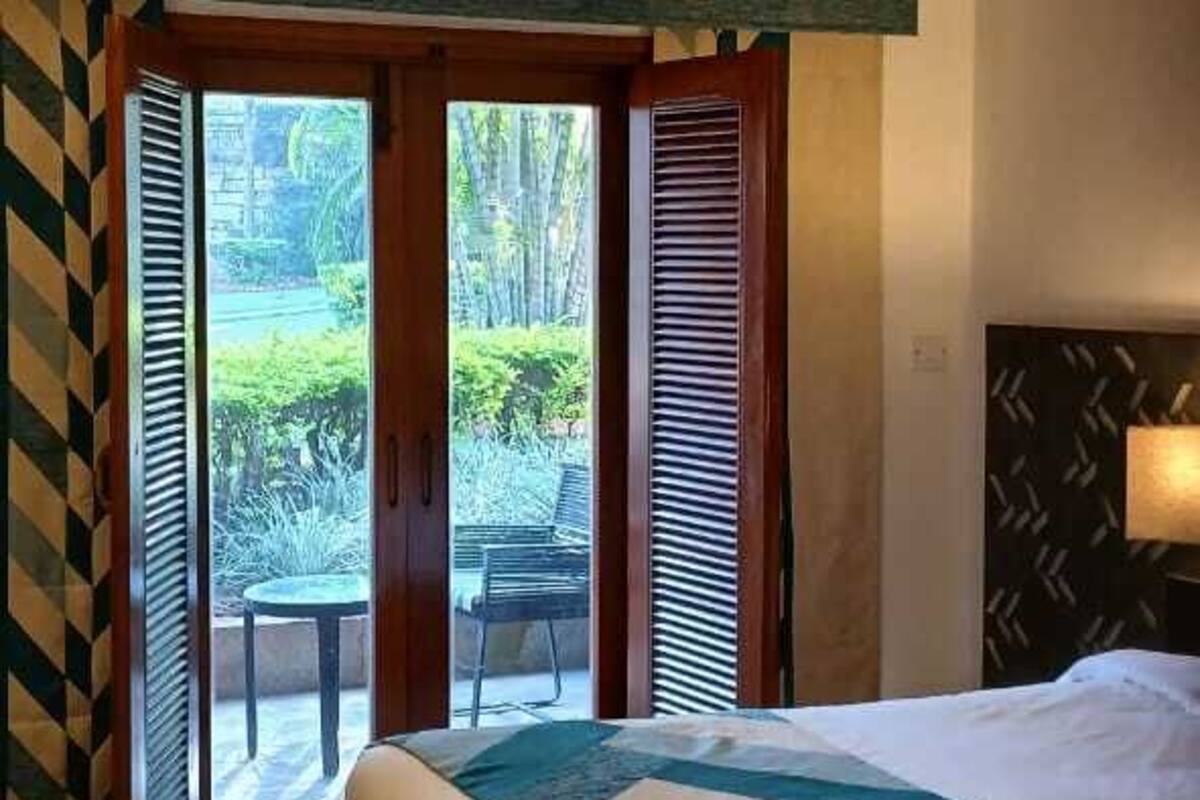 Suite, 2 Bedrooms | Premium bedding, minibar, in-room safe, individually furnished