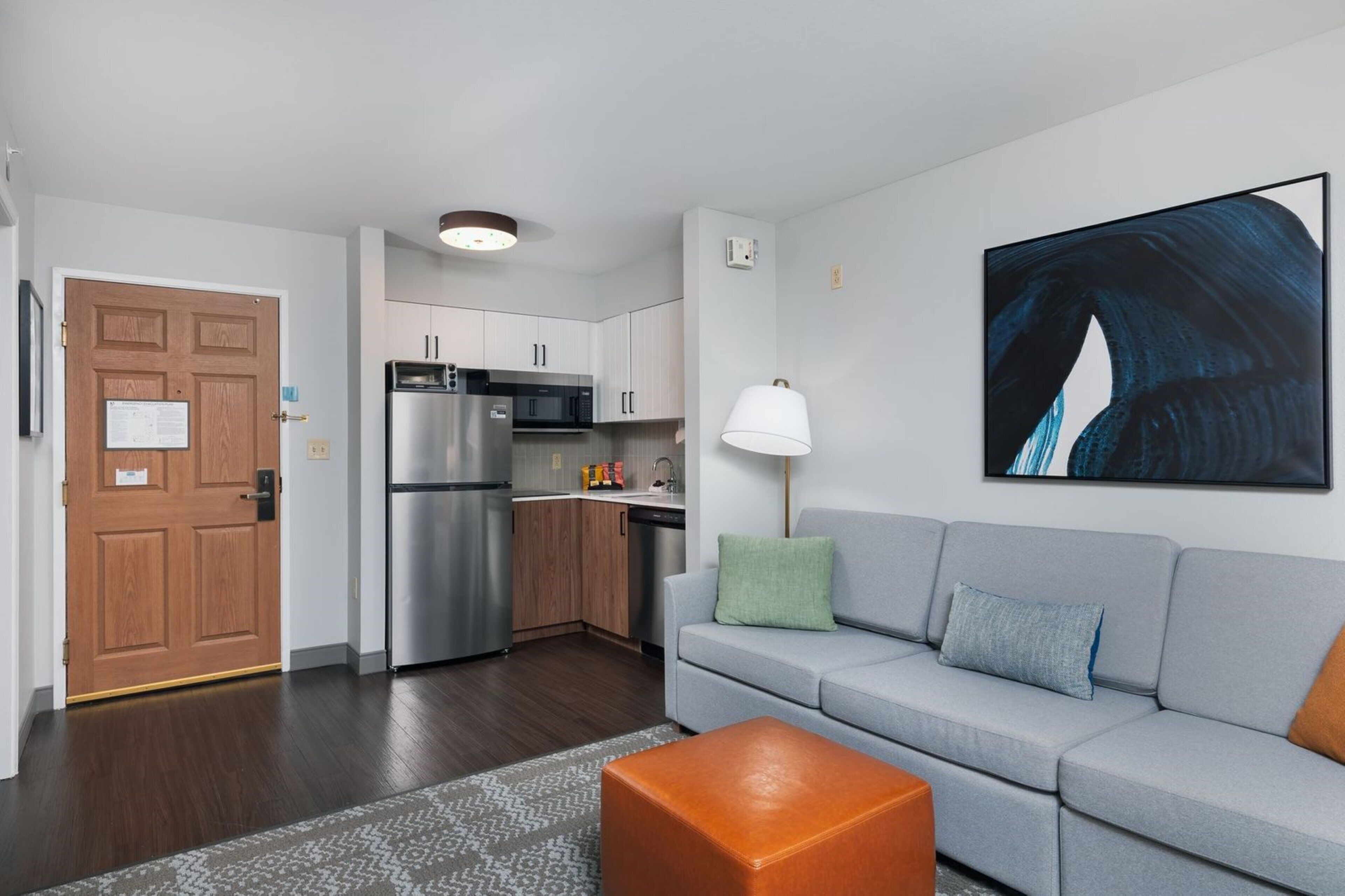 1 bedroom, premium bedding, in-room safe, desk