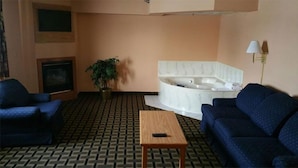 Grand Suite, 1 King Bed, Jetted Tub | Jetted tub - New Prague Inn & Suites (New Prague)