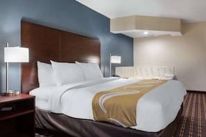 Suite, 1 King-Bett, Nichtraucher | Schreibtisch, Bügeleisen/Bügelbrett, kostenloses WLAN, Bettwäsche