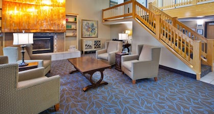 AmericInn by Wyndham Bay City