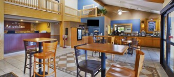 AmericInn by Wyndham Bay City