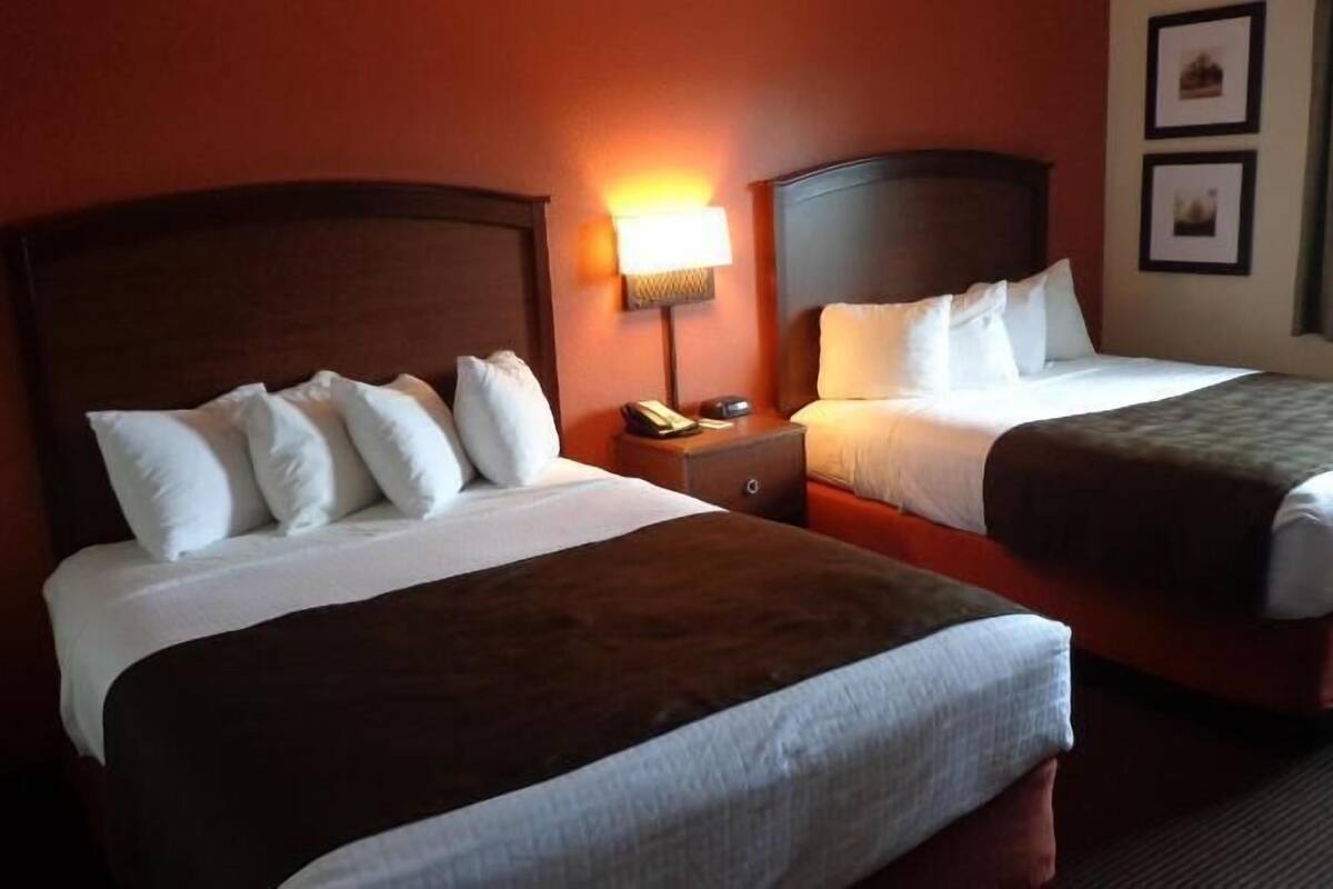 Individually furnished, desk, laptop workspace, blackout curtains