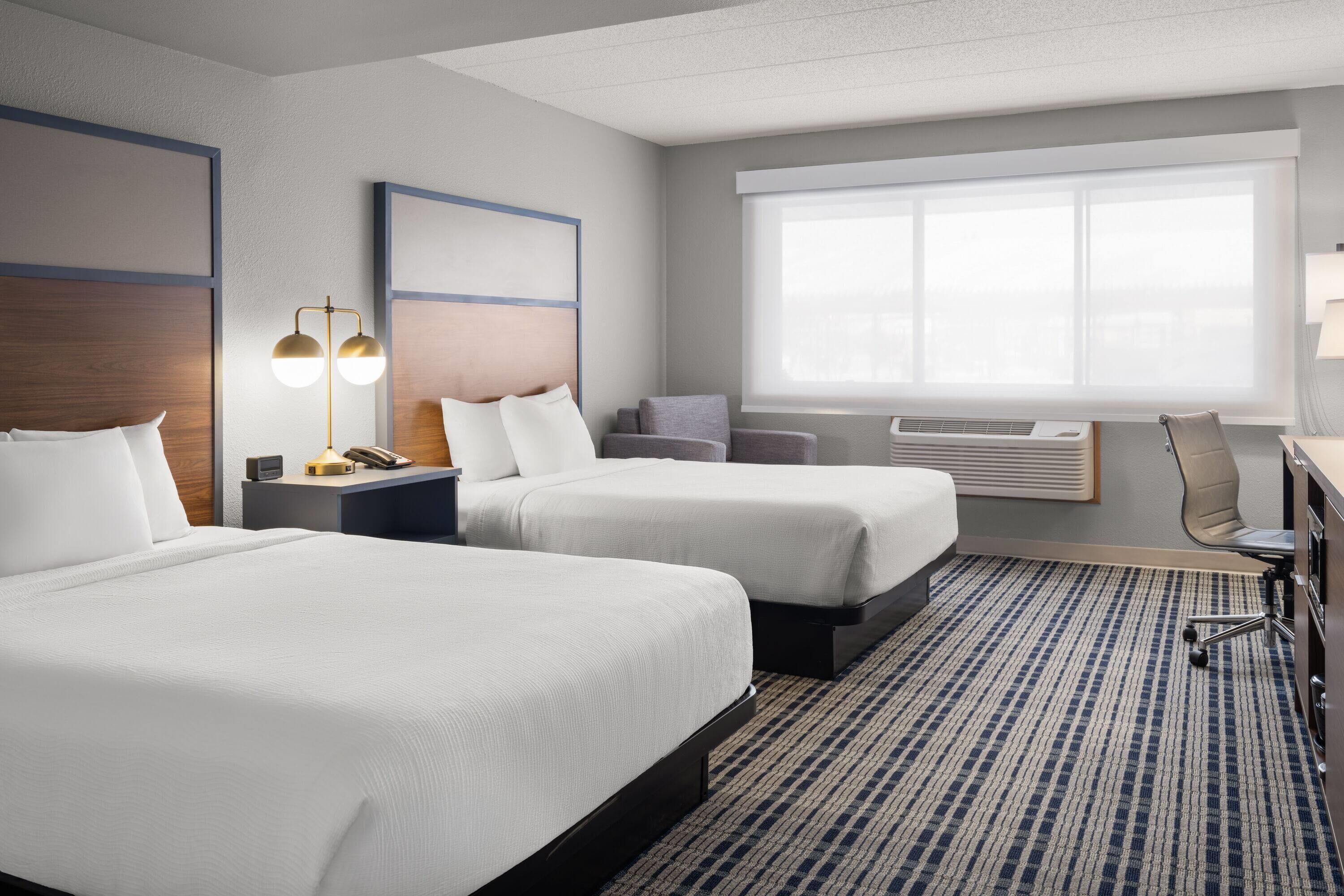 Room, 2 Queen Beds, Accessible, Non Smoking (Mobility)