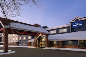 Exterior - AmericInn by Wyndham Grand Forks (Grand Forks)