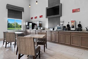 Free daily full breakfast