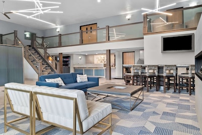 Best Western Plus Flint Airport Inn & Suites