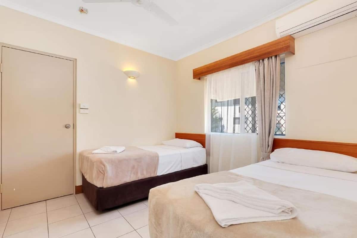 in-room safe, desk, soundproofing, iron/ironing board